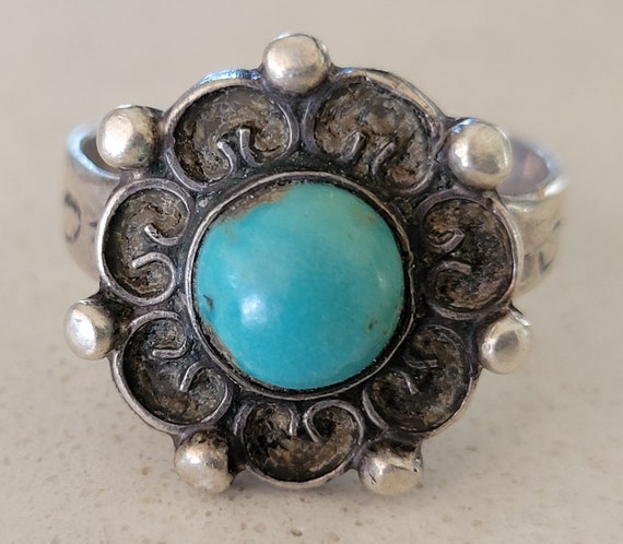 Vintage Turquoise and Silver Ring 7 Spheres 7 Scr… - image 1