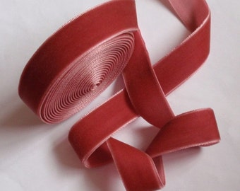 5 yards 3/4 inches Velvet Ribbon in Colonial Rose RY34-223