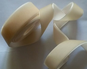 5 yards 3/4 inches Velvet Ribbon in Cream RY34-28