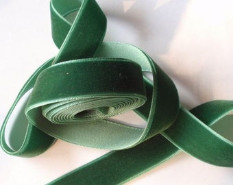 5 yards 3/4 inches Velvet Ribbon in Tree Green RY34-163