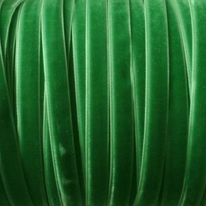 10 yards 3/8 inches Velvet Ribbon in Green RY38-161
