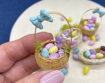 1:12 scale Dollshouse basket with Easter eggs