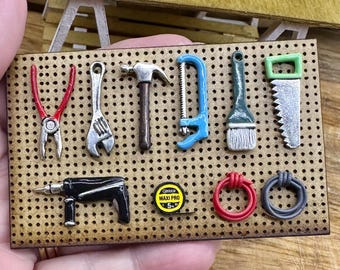 1:12 scale dollshouse tool panel A