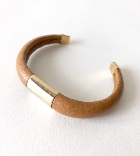 1980s Brass and Leather Modernist Cuff Bracelet - image 2