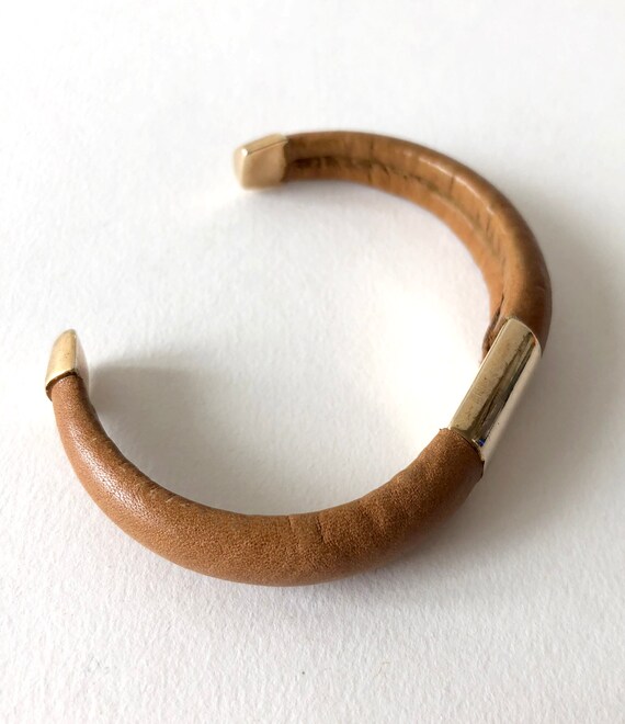 1980s Brass and Leather Modernist Cuff Bracelet - image 3