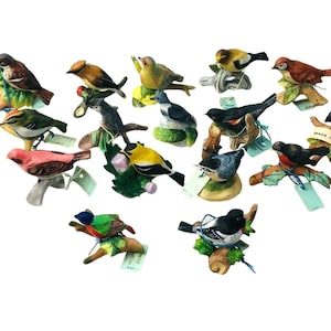 18 Porcelain Bird Figurines Miniature RC Royal Cornwall Mini Vintage 1982