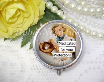 Funny Pill Case, Pill Box,Pill Container, Mint Case, Gift for her, Best Friend Gift, Medicine Organiser, Retro Pill Case, Humor.