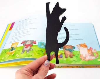 Bookmark Cat Got Stuck, Small Personalized Bookish Gift for Best Friend, Cat Lovers, Avid Readers, Stocking Filler for Bookworms.