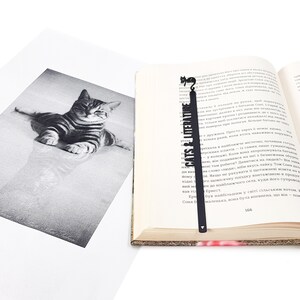 Bookmark Cats and Literature, Small Bookish Gift for Cat Loving Bookworms, Bookclub Party Favors, Stocking Filler for Avid Readers. image 4
