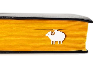 Unique Bookmark Sheep, Small Personalized Cottage Bookish Gift ,for Avid Readers, Reading Bookclub Party Favors, Stocking Filler Bookworms
