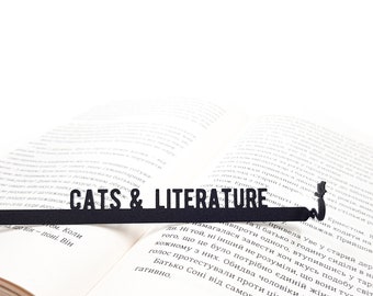 Bookmark Cats and Literature, Small Bookish Gift for Cat Loving Bookworms, Bookclub Party Favors, Stocking Filler for Avid Readers.
