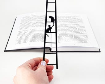 Metal Two Cats on a Ladder Bookmark: Playful Gift for Cat Lovers