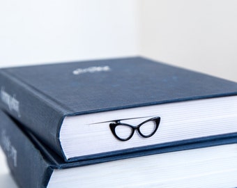 Metal Cat Eye Glasses Bookmark: Personalized Gift for Cat Lovers