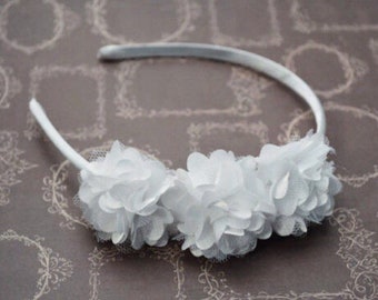 White Flowered Headband, White Flower Girl Headband, Wedding Flower Headband, White Satin Mesh Flower Headband, Baptism Headband