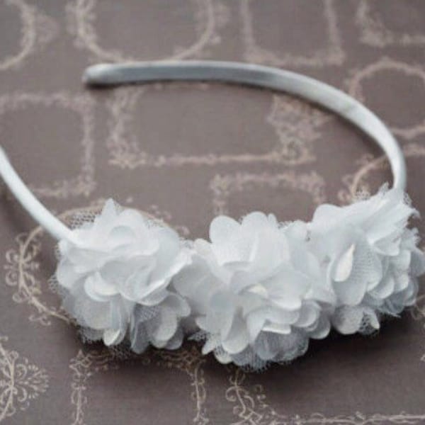 White Flowered Headband, White Flower Girl Headband, Wedding Flower Headband, White Satin Mesh Flower Headband, Baptism Headband