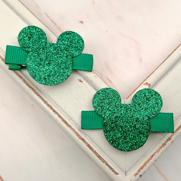 Minnie Mouse Hair Clips, Shamrock Minnie Clips, Saint Patrick’s Day Minnie Mouse Clips, Emerald Green Minnie Hair clips, Disney Accessories