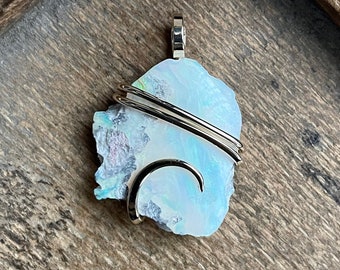 Colgante de oro de 14 k con ópalo Lightning Ridge