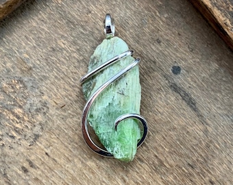 Tremolite in forged sterling silver pendant