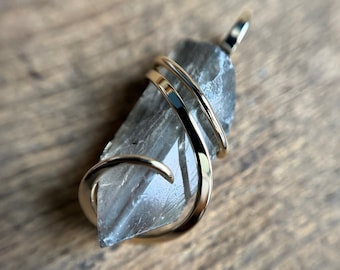 Barite crystal in 14k gold pendant