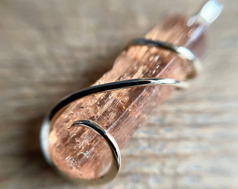 Imperial Topaz crystal in 14k gold pendant