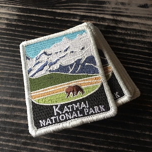 Katmai National Park Traveler Patch / Patch Collection / Iron on Patch