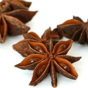 Whole Star Anise (8oz or 1 pound) Fragrant And Beautiful - Great For Crafts, Potpourri And Home Decorating