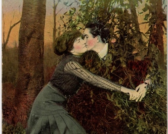 Couple Kissing in the Honeysuckles Comic Vintage Postcard 1912