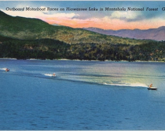 Outboard Motorboat Races Hiawassee Lake Mantahala Forest North Carolina Vintage Postcard (unused)