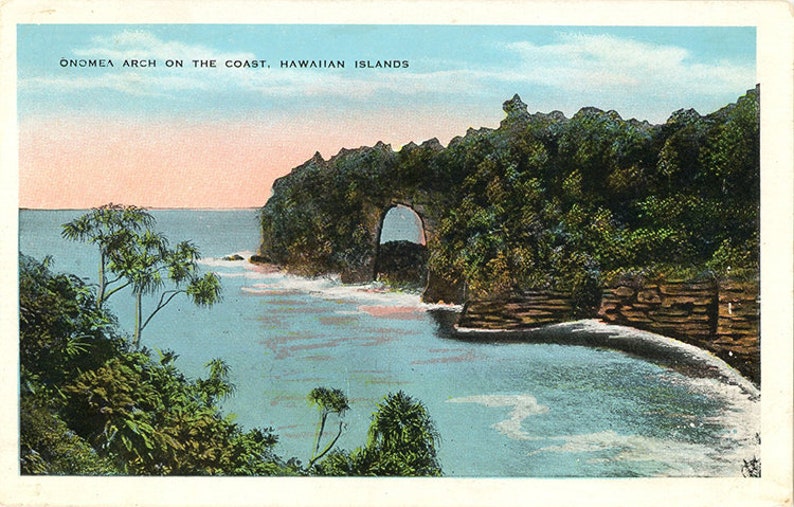Onomea Arch Big Island Hawaii Vintage Postcard circa 1920 unused image 1