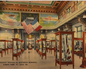 Jefferson Memorial Lindbergh Trophies St. Louis Missouri Vintage Postcard (unused)