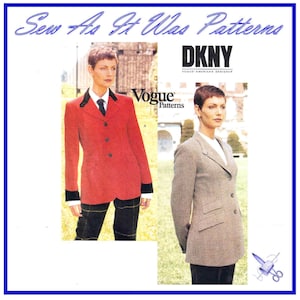 Pode incluir: Um padrão de costura Vogue Patterns com dois blazers femininos. Um é vermelho com detalhes em preto, e o outro é xadrez marrom. Os logotipos da DKNY e Vogue Patterns são visíveis.