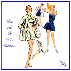 Op de afbeelding: Vintage naai-patroonillustratie met drie vrouwen die verschillende stijlen jurken dragen. De tekst "Sew As It Was Patterns" is afgedrukt in de linkerbenedenhoek van de afbeelding.