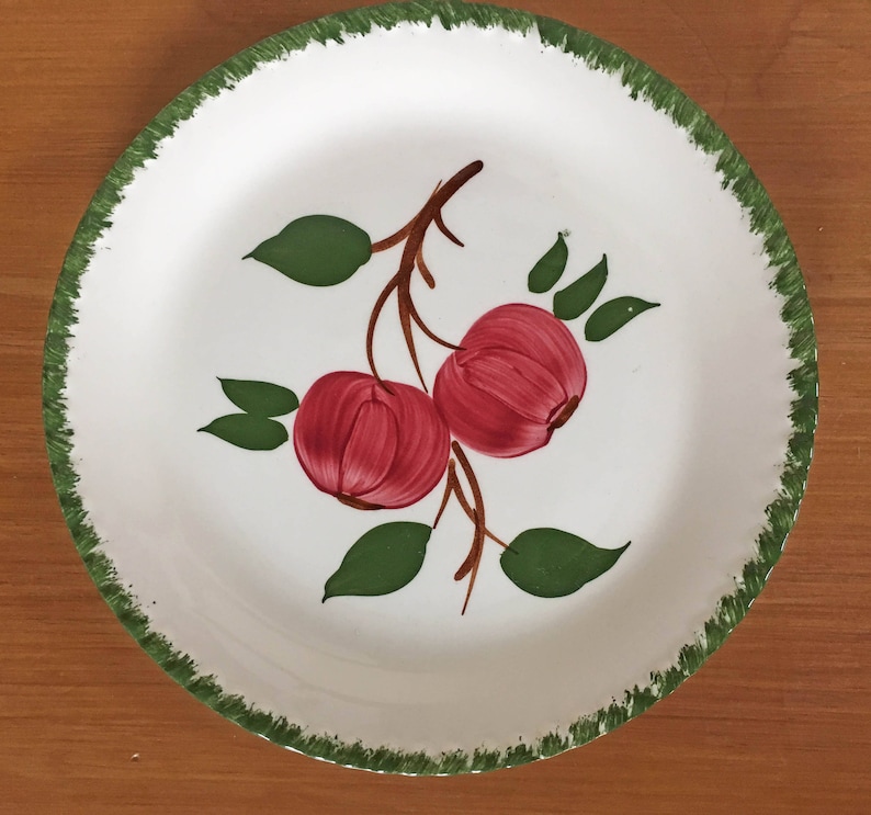 Blue Ridge Bay Apples Dinner Plate