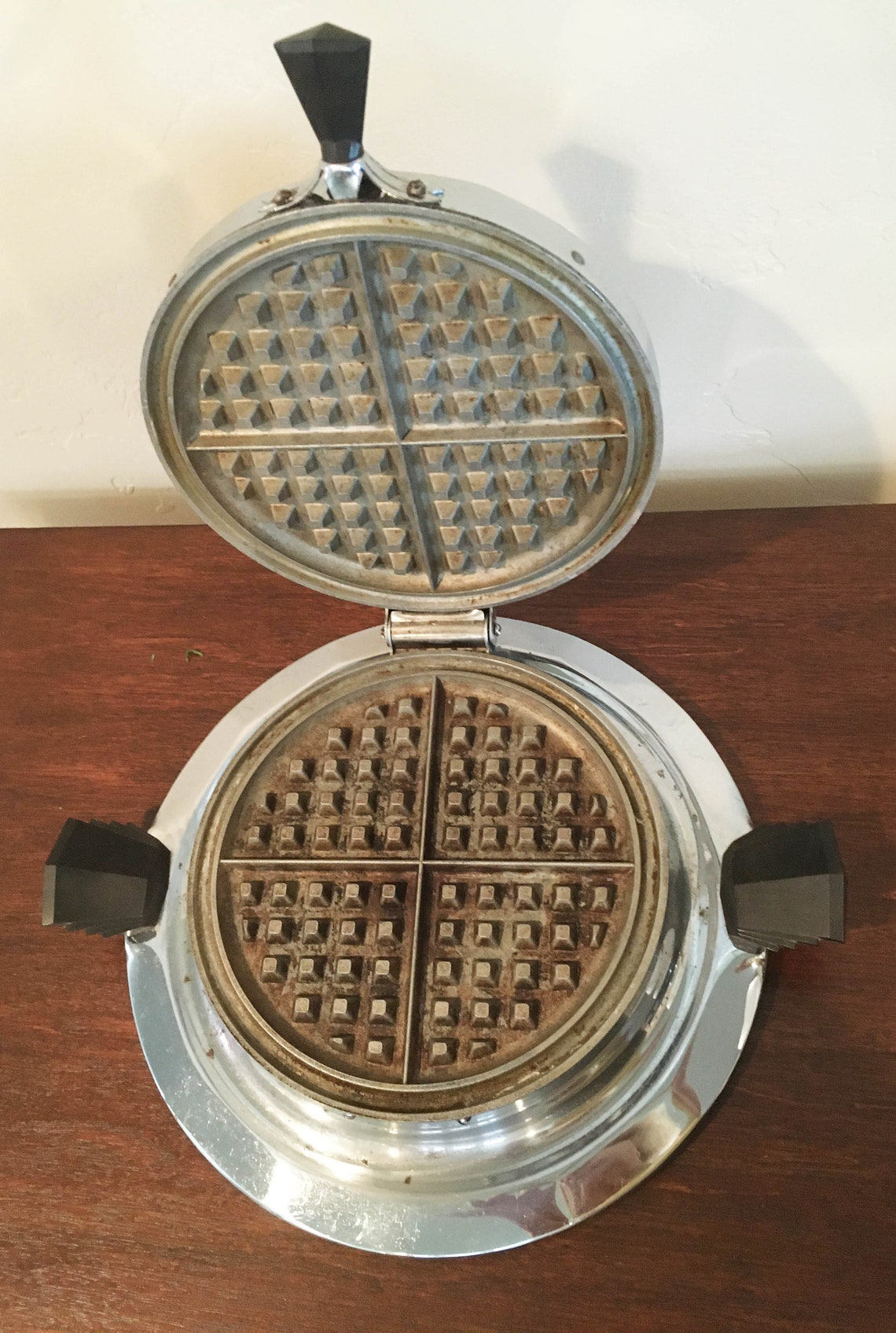 Dominion Antique Electric Waffle Iron Etsy