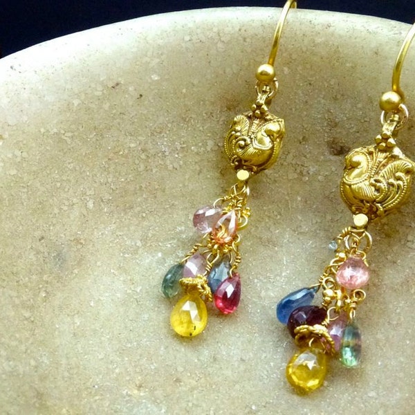 Multi-colored Sapphire and 18k Yellow Gold Earrings