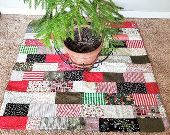 Handmade Vintage Print Christmas Tree Skirt: 40in Quilted Holiday Decor