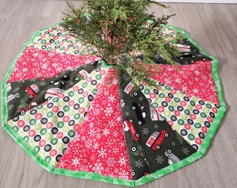 Handmade Mini Christmas Tree Skirt: Special Delivery Tabletop Decor