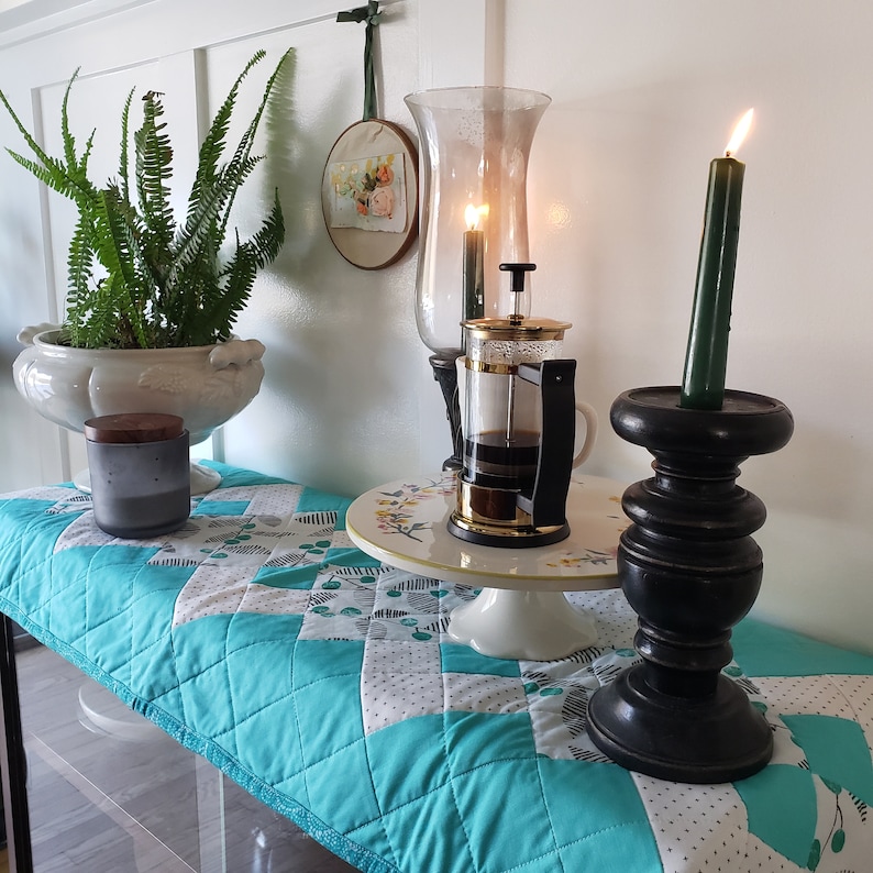 laruedefleurs Trellis Table Runner - Thumbnail 5