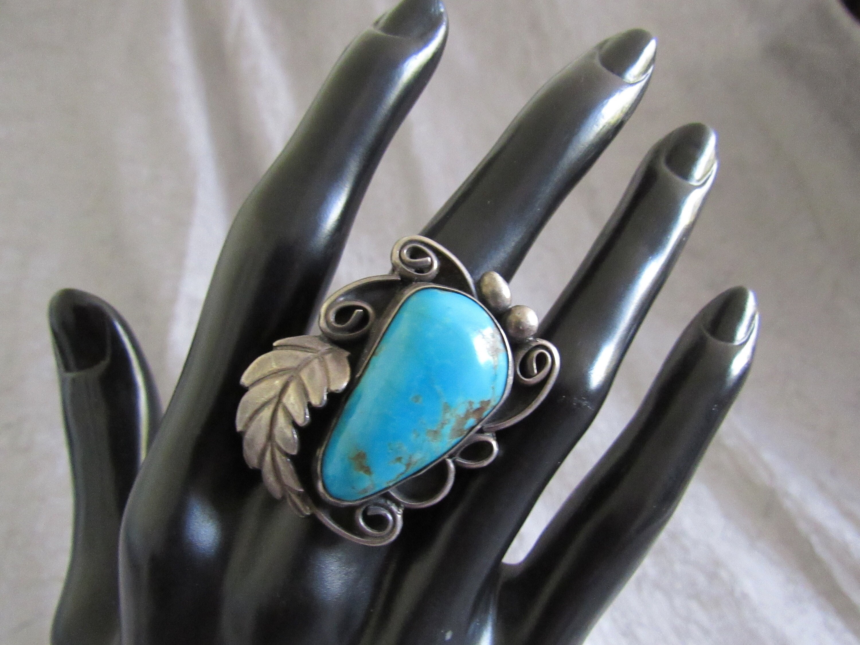 Amazing Vintage Navajo Channeled Turquoise Wall Native American Jewelry Silver Bracelet Jewelry Amazing Vintage Navajo Channeled Turquoise Wall Native American Jewelry Silver Bracelet Jewelry
