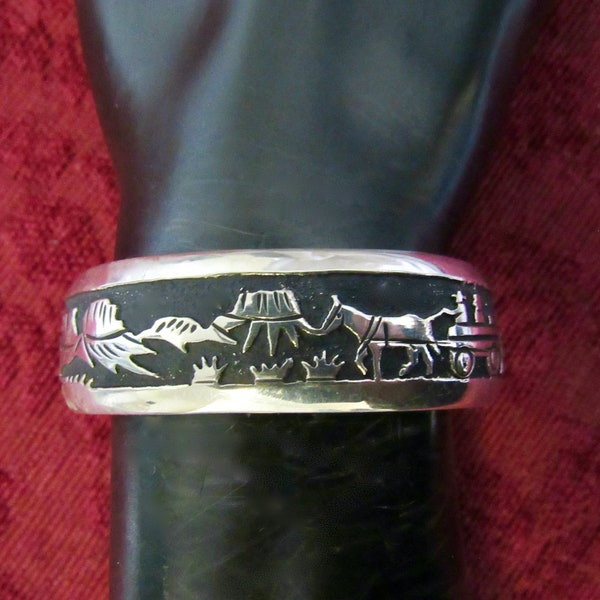 Vintage, Sterling Silber, Navajo Storyteller Armband/Manschette mit punziert T & R Singer