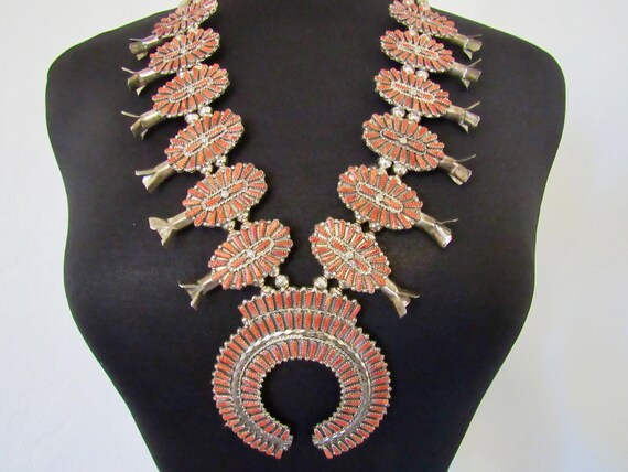 Old/dead Pawn Zuni Needlepoint Coral 