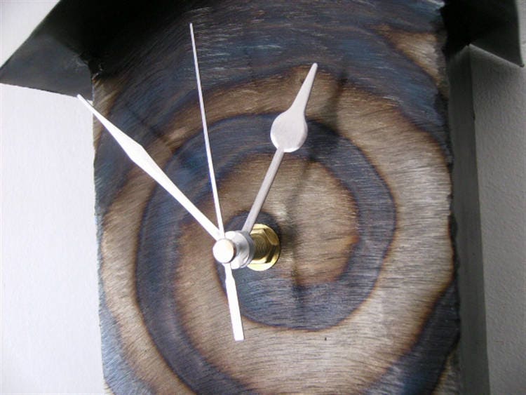 Spitting Clocks Pendulum Clock With Drunk Mouse Saying