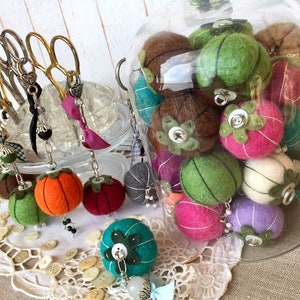 pumpkings felt scissor fobs