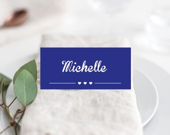 Carte de lieu de mariage audacieuse de la marine | Bold Wedding Place Card, Simplistic Place Cards, Navy Wedding, Block Colour, Navy Place Card, Curley Font