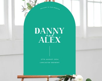 Green Curved Welcome Sign | Modern Bright Bold Wedding, Minimal Arched Welcome board, Signage for events, Editable Colours, Minimalist