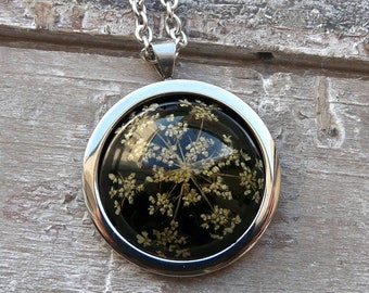 Resin necklace, ecofriendly jewelry, pressed flowers resin pendant, Queen Anne's lace and stainless steel jewel, 30% off shipping