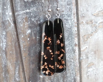 Long rose gold resin earrings, eco friendly jewelry, metal leaf flakes, dangle statement earrings, made in Italy, 50% off shipping