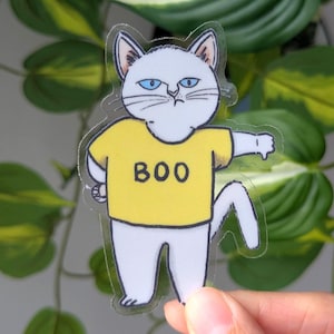 Grappige, Sassy Boo-duim omlaag doorzichtige kattensticker | Sarcastische knorrige witte Kitty-sticker | Snarky humoristische weerbestendige sticker