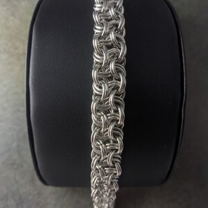 Kinged Vipera Berus Bright Silver Aluminum Chainmaille Bracelet