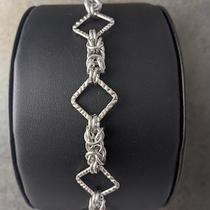 Byzantine with Square Spacer Rings Weave Chainmaille Bracelet